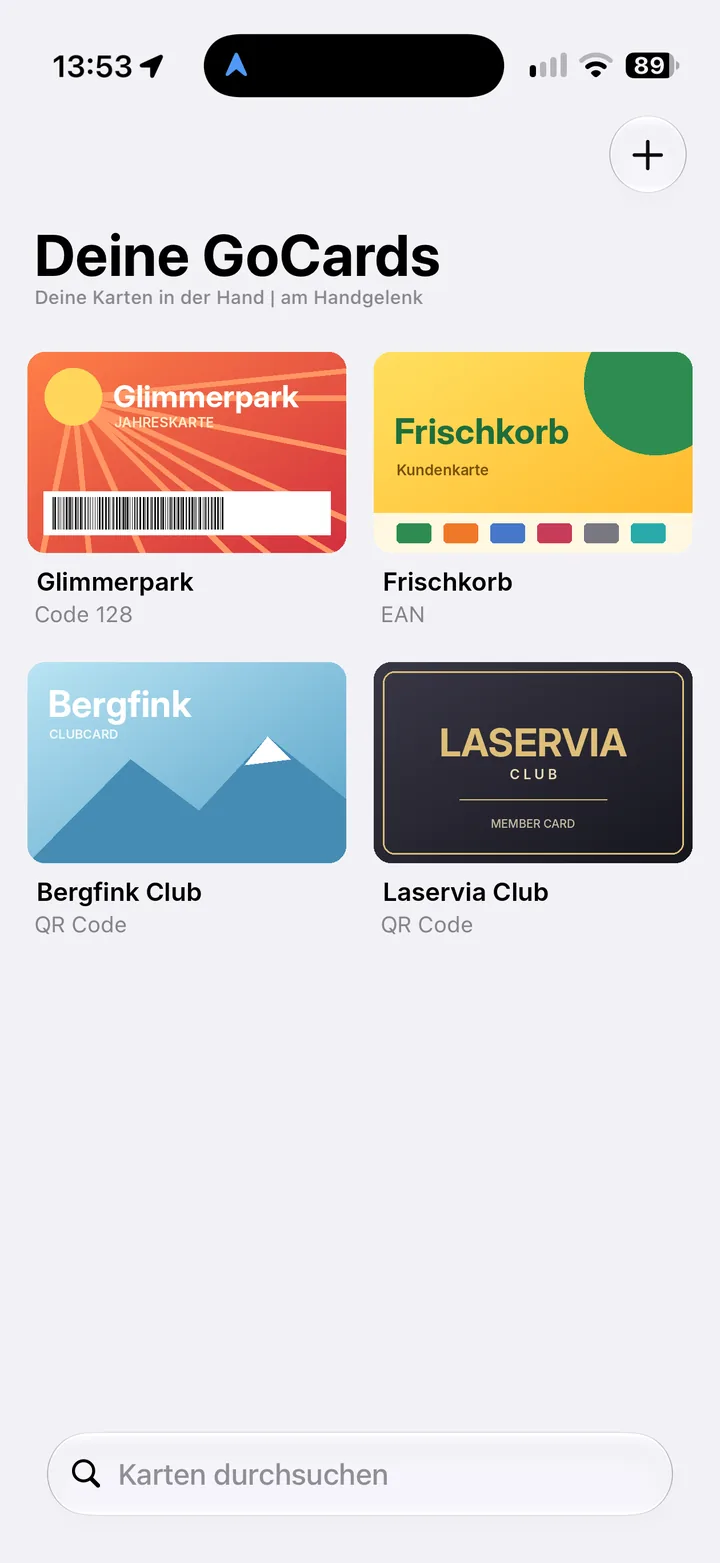 GoCards Kartenübersicht in heller Darstellung mit vier Kundenkarten und Suchfeld